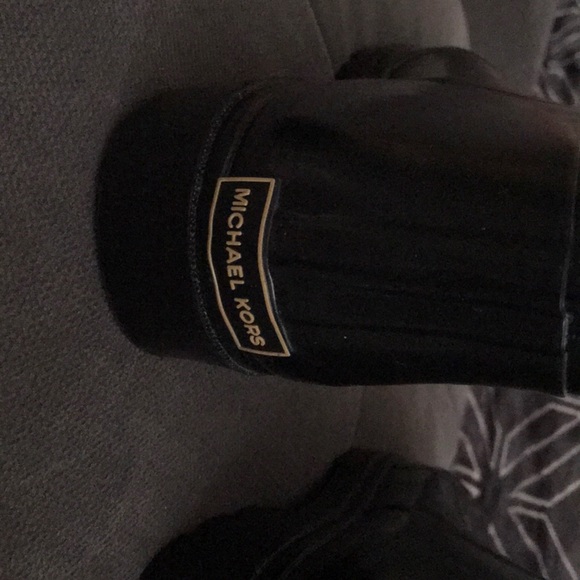Michael Kors rain boots - Picture 3 of 3
